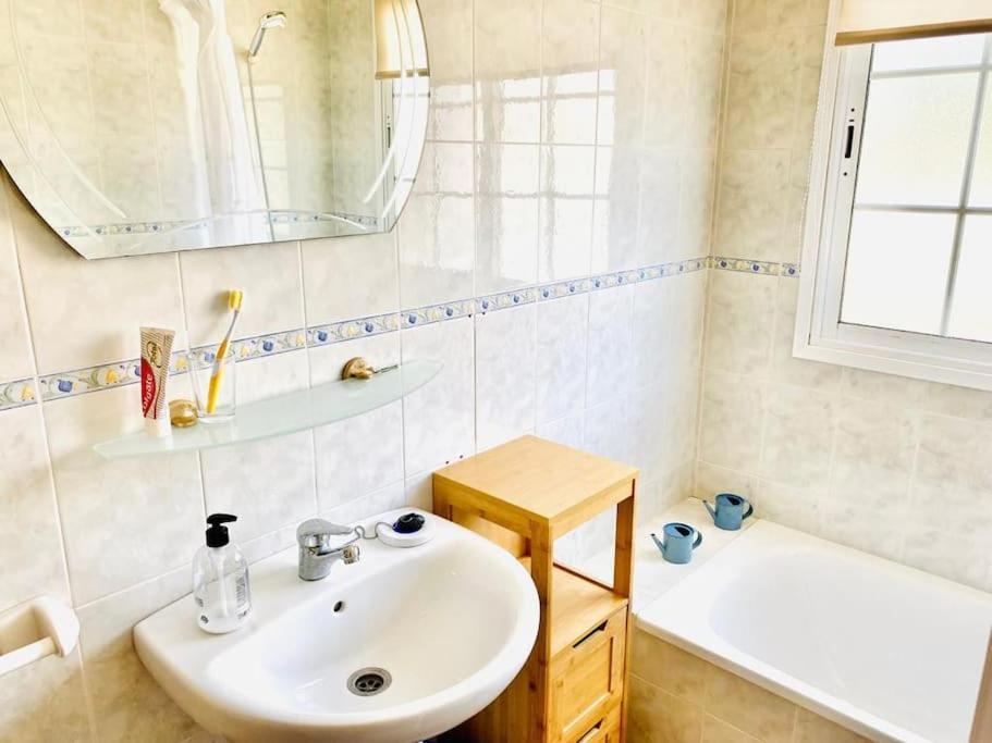 Casa Yukka Villa With Heated Pool Лахарес Экстерьер фото