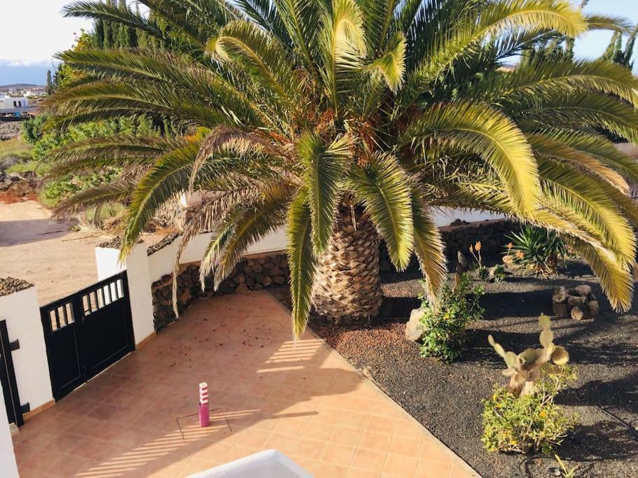 Casa Yukka Villa With Heated Pool Лахарес Экстерьер фото