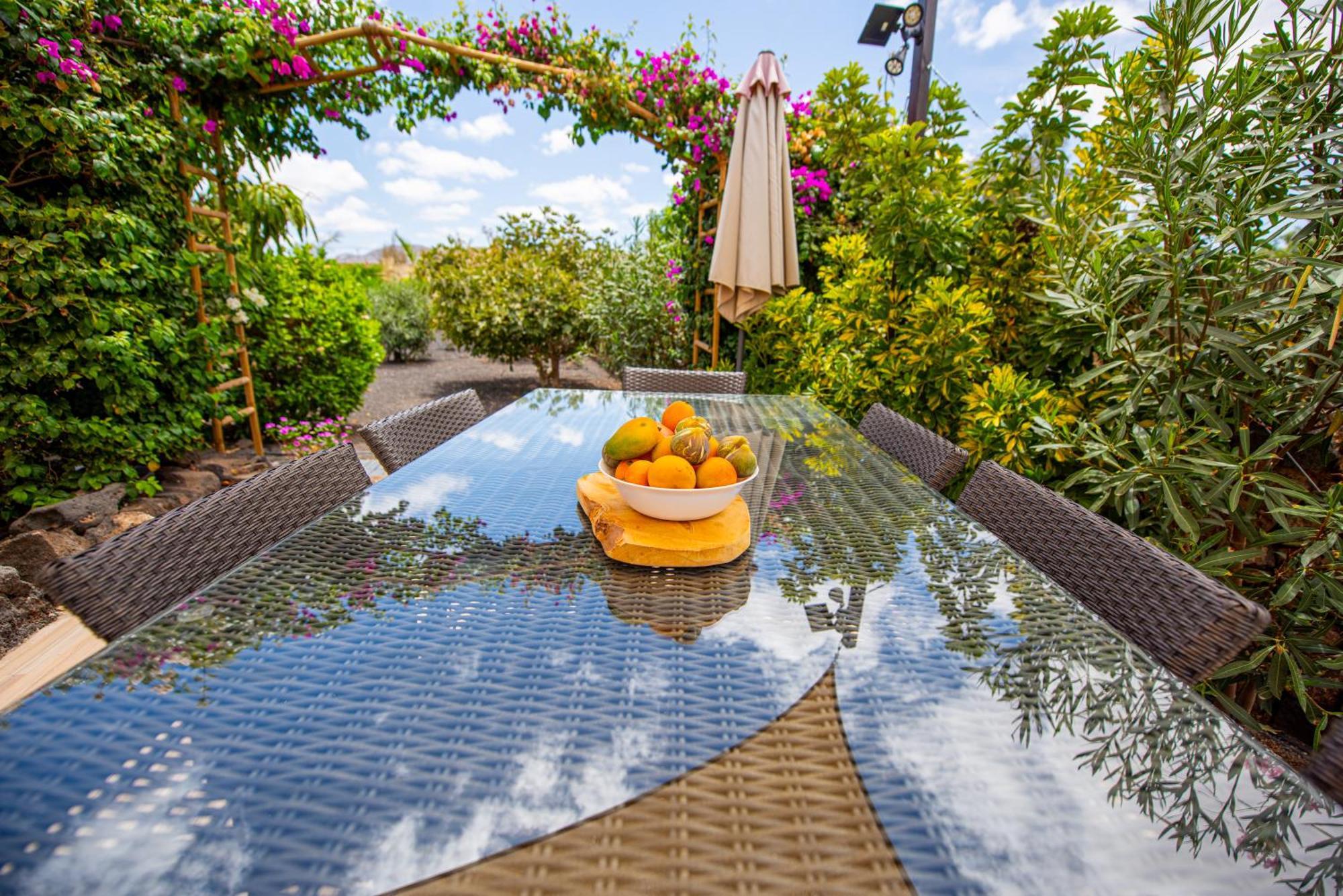 Casa Yukka Villa With Heated Pool Лахарес Экстерьер фото